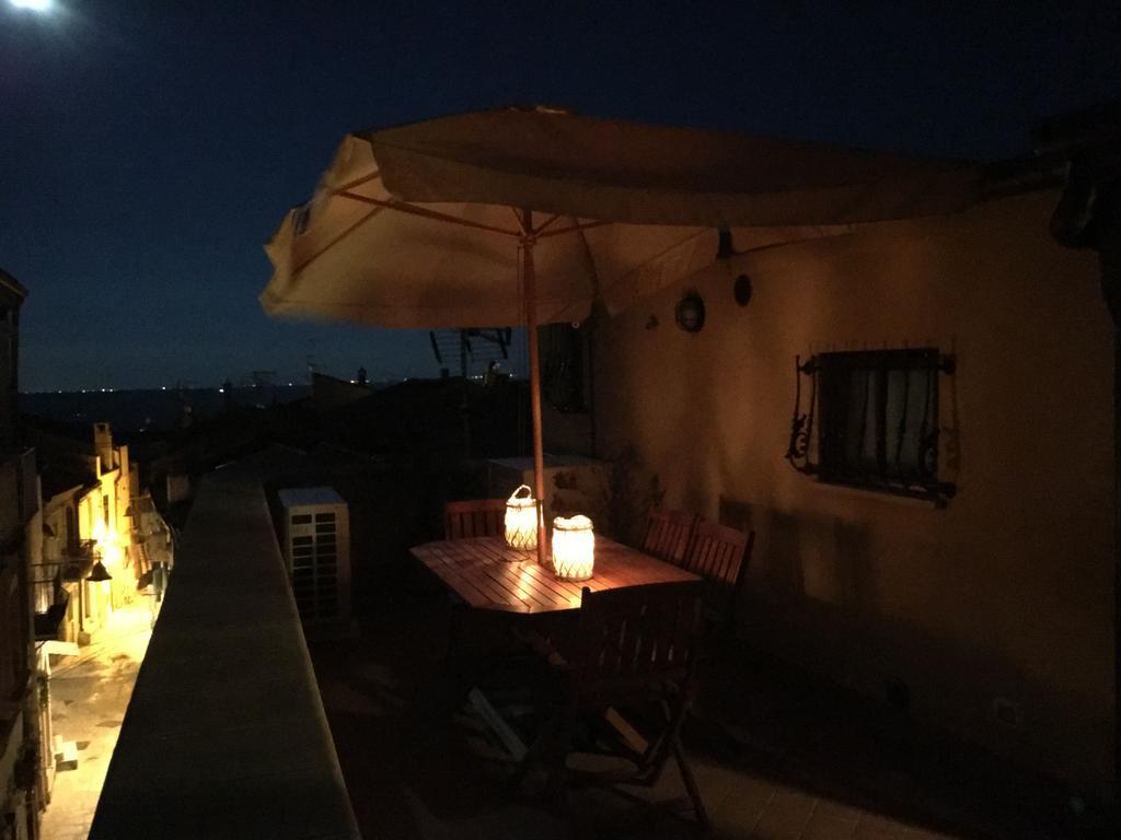 Guest House Dimora Fiorita Serracapriola ภายนอก รูปภาพ
