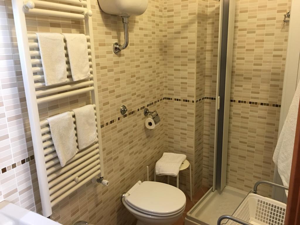 Guest House Dimora Fiorita Serracapriola ภายนอก รูปภาพ