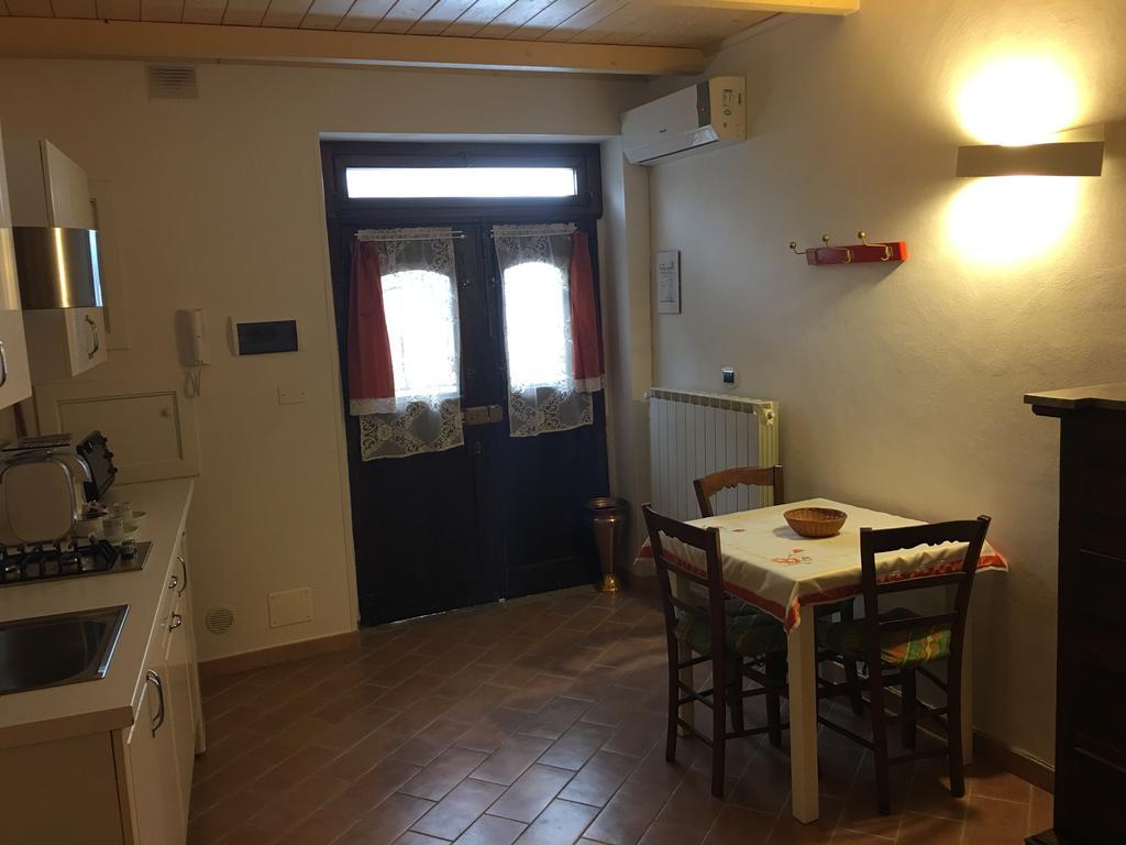 Guest House Dimora Fiorita Serracapriola ภายนอก รูปภาพ