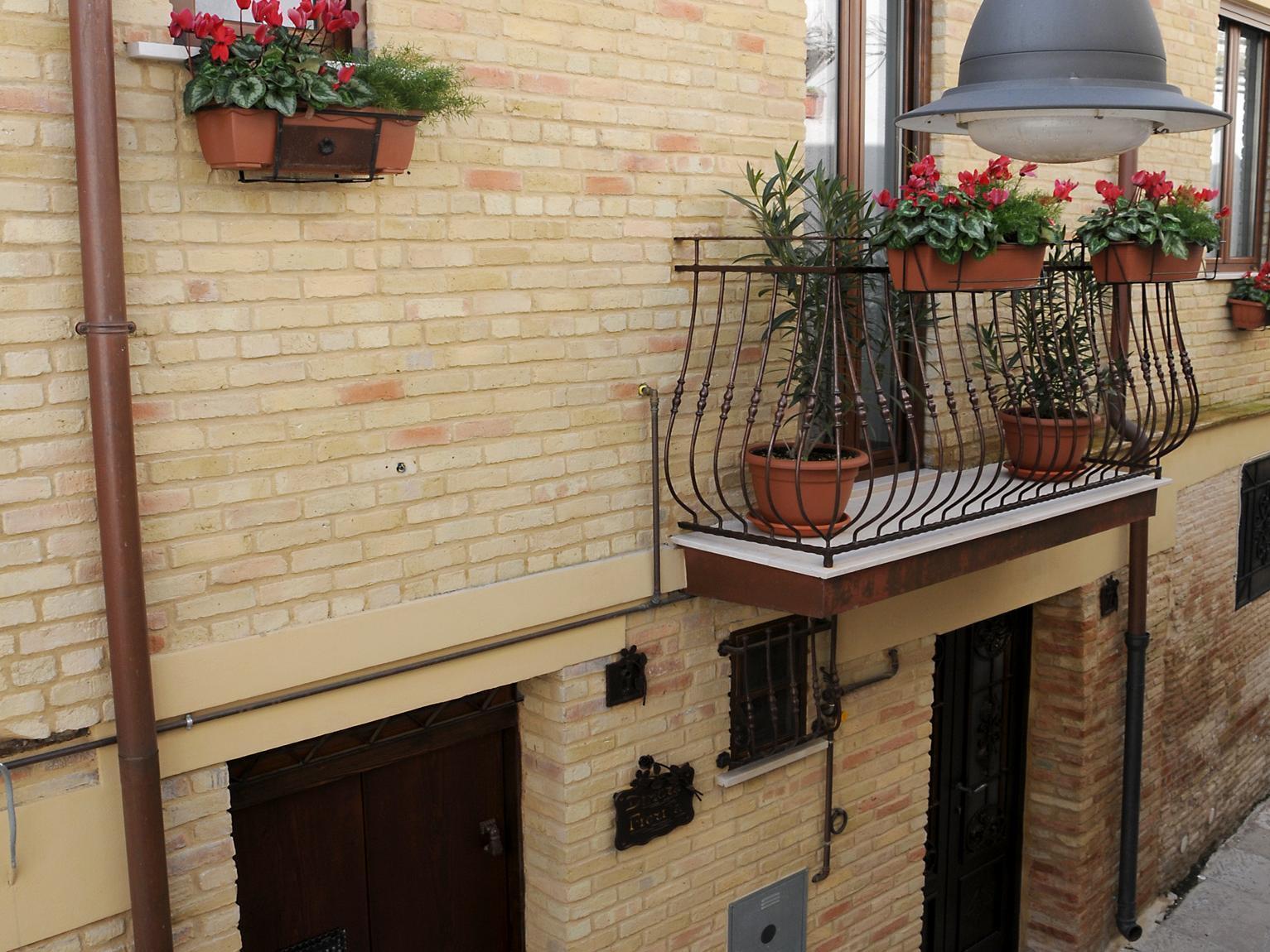 Guest House Dimora Fiorita Serracapriola ภายนอก รูปภาพ
